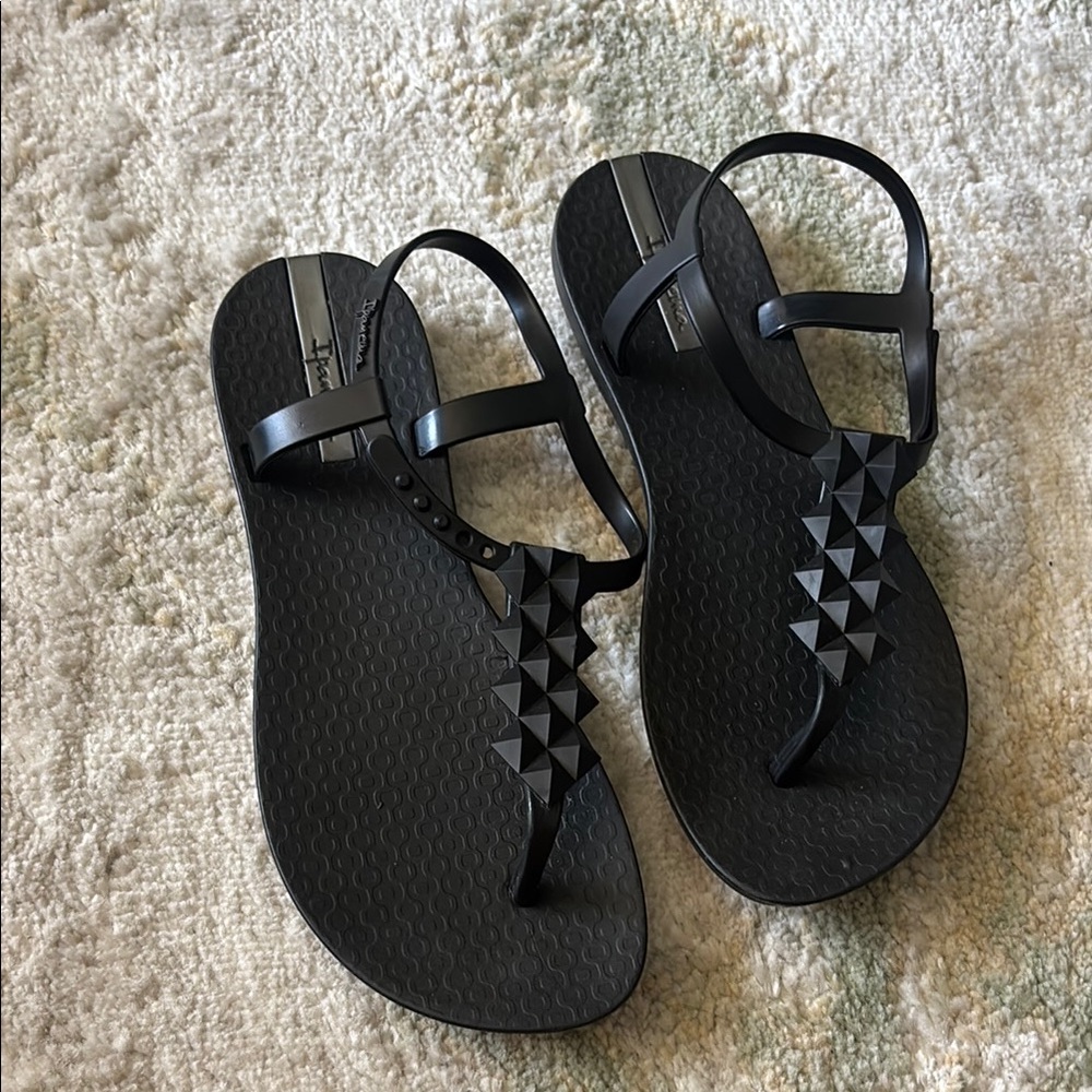 Ipanema Black Sandals with Floral Embellishments
